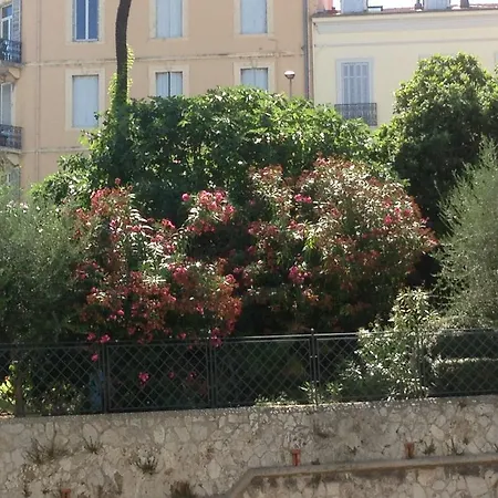 Proche Et Gare Apartment *